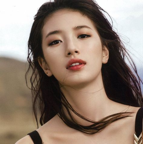 Top 10 Most Successful and Beautiful Korean Drama Actresses Asian Beauty Icon, Hallyu Star, Modeling Career, Korean Actresses, Korean Celebrities, Korean Actress, Famous Celebrities, Korean Beauty, K Idols