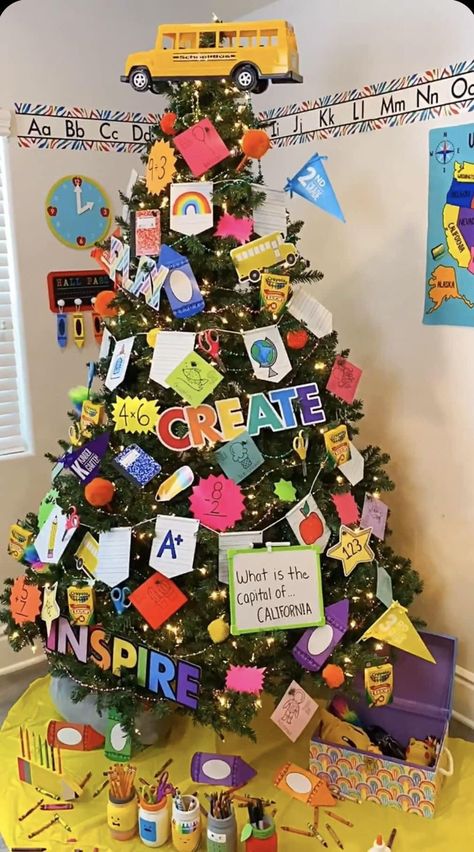 School Theme Christmas Tree, Christmad Trees, School Christmas Tree, Santa Grotto, School Holiday Shop, Polar Express Christmas Party, Class Tree, Classroom Tree, Decorated Trees