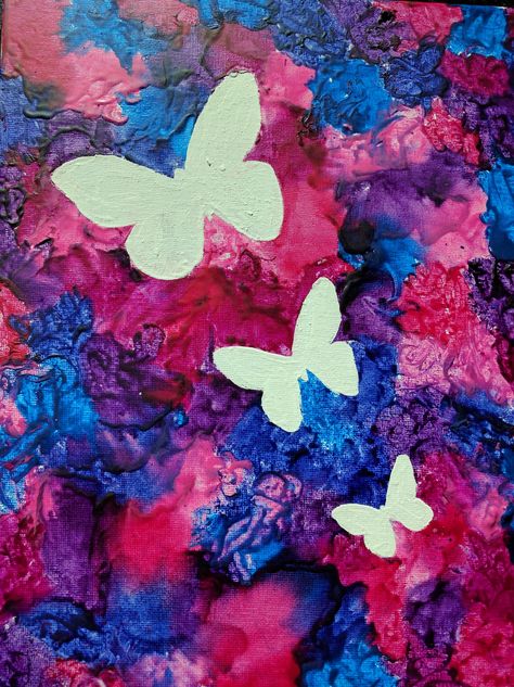 Melted crayon art.. Butterfly silhouettes.. Crayon Art Melted Ideas, Crayon Melting Art, Melted Crayon Art Ideas, Wax Crayon Art, Crayon Ideas, Paint Galaxy, Crayon Melting, Art Diy Ideas, Crayon Canvas