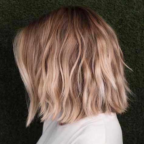 Ghost Layers, Short To Medium Hairstyles, One Length Haircuts, Medium Short Haircuts, Medium Bob Haircut, Sassy Haircuts, Short Brown Hair, Medium Short Hair, Old Faithful