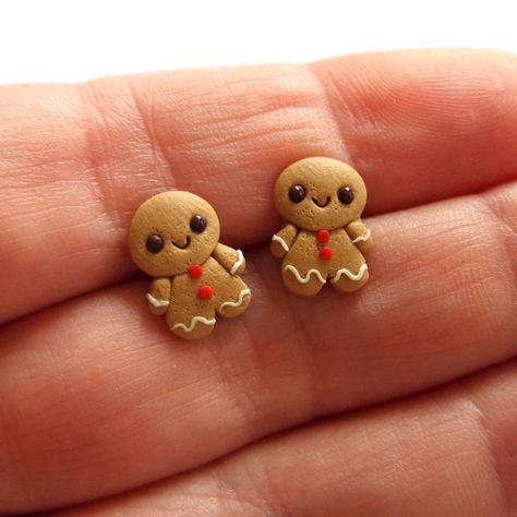 Cactus Fashion, Clay Objects, Plastic Bottle Crafts Diy, Man Earrings, Christmas Gifts Ideas, Clay Studs, Kids Clay, Clay Magnets, Clay Things