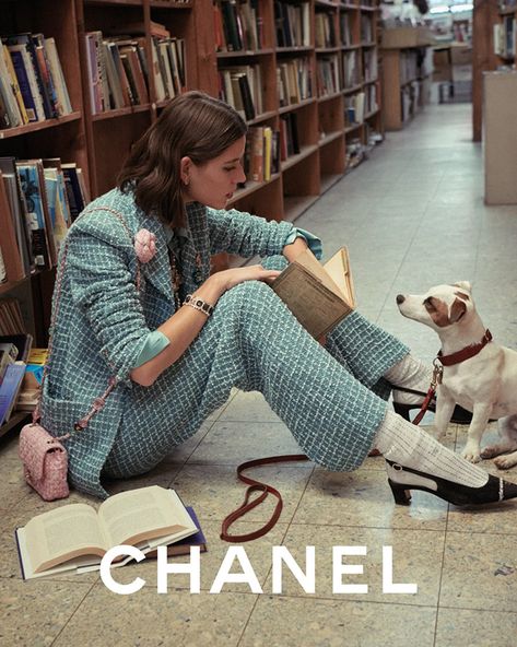 Vivienne Rohner, Chanel Ad Campaign, Chanel Ad, Liza Minnelli, Chanel Tweed, Slim Aarons, Campaign Fashion, Green Suit, Charlotte Casiraghi