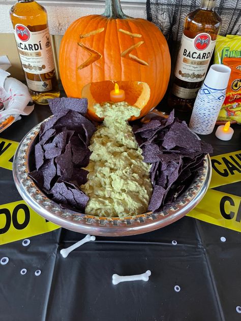 Pumpkin Throwing Up Guac, Guacamole Pumpkin Throwing Up, Pumpkin Guacamole Vomit, Throwing Up Pumpkin, Pumpkin Throwing Up, Halloween Chips, Bacardi Gold, Pumpkin Dip, Halloween Ball