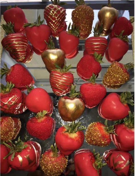 Red Quinceanera Ideas, Red And Gold Quince, Red Quince, Blackberry Syrup, Chocolate Covered Fruit, Quince Decorations, Chocolate Dipped Strawberries, Sinful Colors, Strawberry Dip