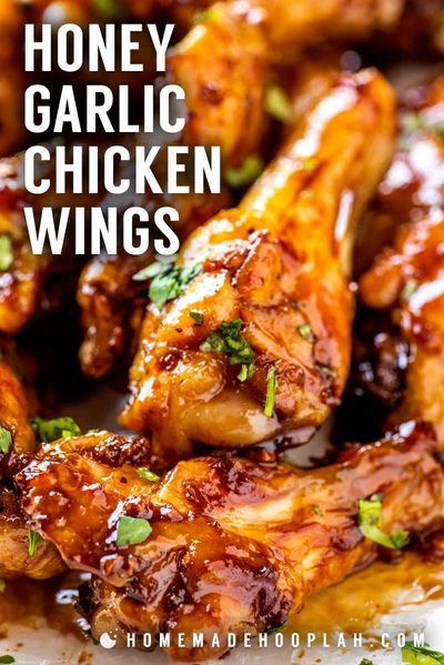 Chicken Wing Sauce Recipes, Honey Garlic Wings, Easy Honey Garlic Chicken, Wings Recipe Baked, Honey Chicken Wings, Honey Garlic Chicken Wings, Wings Recipes, Wing Sauce Recipes, Chicken Wing Recipes Baked