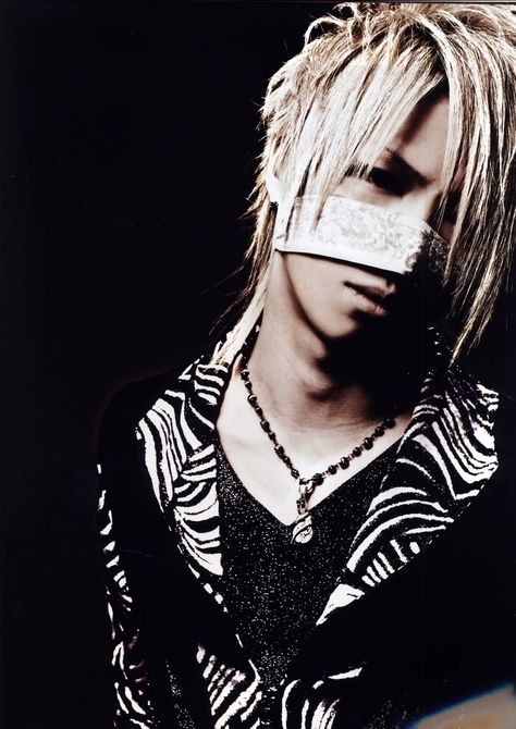 Reita. The Gazette Reita, Gazette Reita, Reita The Gazette, The Gazette Band, Kei Visual, The Gazette, Music And Movement, Visual Kei, Cool Photos