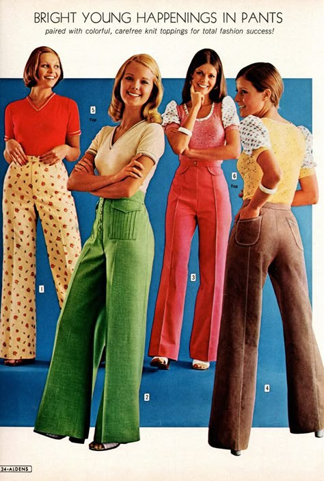 Bell Bottom Jeans Outfit 70s, 60s Fashion Women 1960s Outfits, 1960 Outfits, 1963 Fashion, 60s Fashion Women, Outfits 60s, 60s Outfits, Bell Bottom Jeans Outfit, 1970s Fashion Women