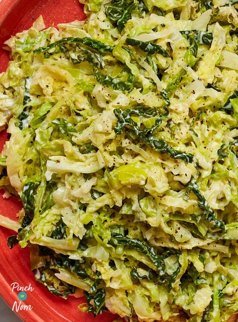 Leek Recipes Side Dishes, Creamed Cabbage, Roast Dinner Recipes, Leek Recipes, Creamed Leeks, Pinch Of Nom, Chicken And Cabbage, Csa Recipes, Roasted Cabbage