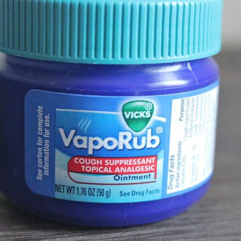 How to Apply Vicks to Toenail Fungus Vic Vaporub, Toenail Health, Vapo Rub, Nail Remedies, Vicks Vapor Rub, Vicks Vapor, Toenail Fungus Remedies, Uses For Vicks, Nail Infection