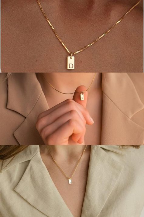 𝐒𝐈𝐙𝐄: Initial D necklace length:16.5"+2" , Tag pendant: about 0.23”*0.39”, With 0.8mm wide box chain, Simple and stylish！ 𝐎𝐂𝐂𝐀𝐒𝐈𝐎𝐍: Add this dainty initial necklace to your jewelry collection，It can be worn alone or layered with other necklaces for most everyday outfits. Trendy Gold Jewelry, D Necklace, Initial Tag Necklace, Dainty Initial Necklace, Initial Necklaces, Letter Jewelry, Initial D, Gold Name Necklace, Necklace Dainty