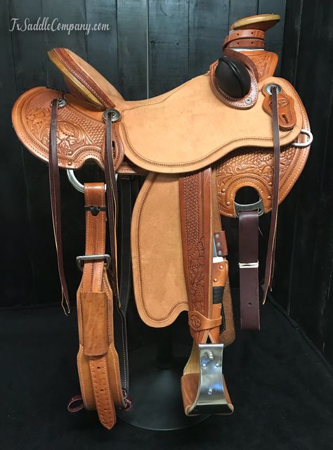 Custom lady wade saddle by FX Saddle Co. Mongolia Art, Saddle English, Beautiful Western Saddles, Butet Saddle, Cwd Saddle, Saddle Making, Wade Saddles, Treeless Saddle, Ranch Riding