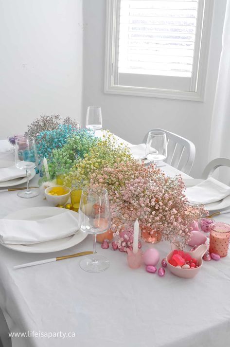 Rainbow Easter Table - Life is a Party Pastel Party Table Setting, Rainbow Flower Centerpieces, Pastel Color Table Setting, Easter Themed Birthday Party Decorations, Rainbow Party Centerpiece Ideas, Colorful Table Centerpieces, Table Setting Baby Shower, Easter Party Centerpieces, Toddler Easter Party