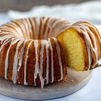 Lemon Cake Mix Recipe, Bundt Cake Recipes, Easy Bundt Cake Recipes, Delicious Lemon Cake, Apricot Nectar, Cake Recipes For Beginners, Texas Sheet Cake Recipe, Apricot Cake, Easy Bundt Cake