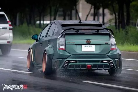 Imgur Post - Imgur Toyota Prius Custom, Prius Custom, Prius Car, Car Animation, Toyota Hybrid, Rocket Bunny, Car Modified, Chevrolet Volt, Honda Insight