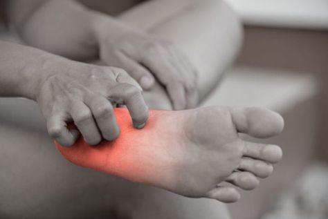 10 Symptoms and Treatments of Neuropathic Pain - Facty Health Immune Cells, Peripheral Nervous System, Peripheral Nerve, Nerve Damage, Alternative Treatments, Central Nervous System, Chronic Condition, Nerve Pain, Foot Pain