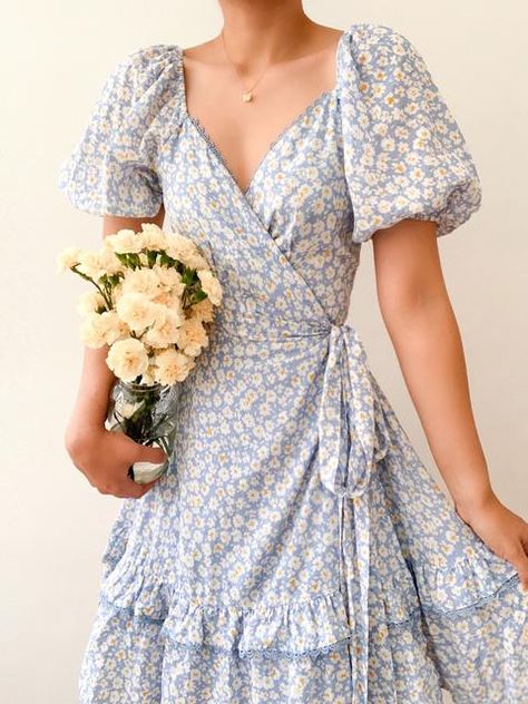 Modest Sundress, Sundress Modest, Delicate Outfits, Breath Of Youth, Sunshine Dress, Sky Blue Dress, Cottagecore Outfits, Cottagecore Fashion, Yellow Daisy