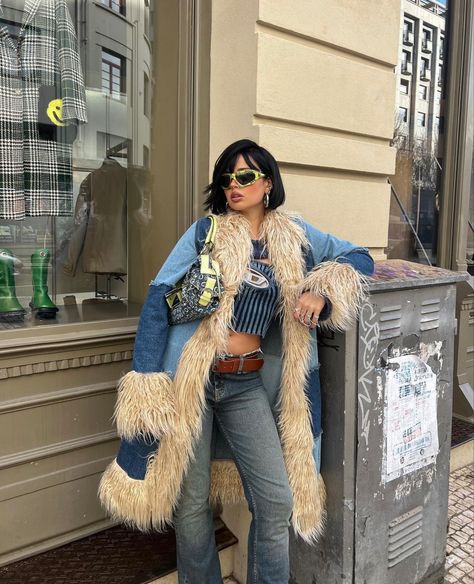 Irisloveunicorns Outfits, Fur Outfit, Fur Coat Outfit, Diesel Clothing, Inspo Fits, Lookbook Inspiration, Estilo Indie, Aesthetic Streetwear, Winter Lookbook