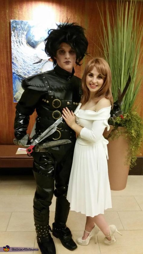 Edward Scissorhands and Kim Boggs Halloween Costume Idea Kim Costume Edward Scissorhands, Edward Scissorhands Family Costume, Edward And Kim Costume, Kim Boggs Outfits, Kim Edward Scissorhands Costume, Edward Scissorhands Costume Couples, Edward Scissorhands And Kim Costume, Edward Scissorhands Couple Costume, Edwards Scissorhands Costume