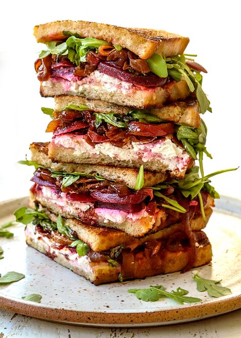 Beet Grilled Cheese, Unique Grilled Cheese Recipes, Beet Sandwich, Gourmet Grilled Cheese Sandwich, Toasted Sandwiches, Cravings Recipes, Recipes Gourmet, Beet And Goat Cheese, Making Grilled Cheese