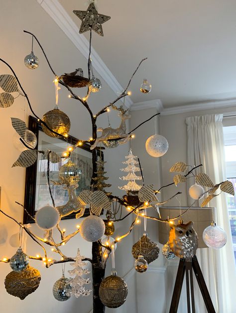 Twig Christmas tree Christmas Twig Tree Ideas, Twig Tree Christmas, Twig Christmas Tree, Potted Christmas Trees, Twig Tree, Christmas 2020, Christmas Table, All Things Christmas, Twinkle Twinkle