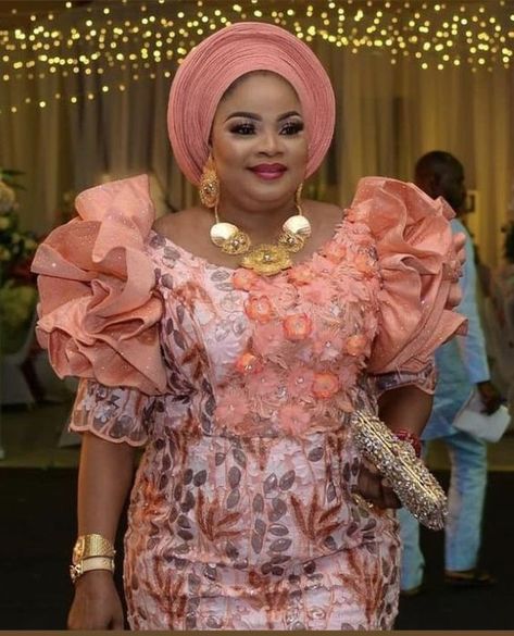 Lace Styles For Grown Women, Grown Style For Lace, Long Lace Dress Styles Nigerian, African Lace Styles Nigerian Fashion, Lace Dresses Nigerian African Style, Owambe Lace Styles, Lace Styles Nigerian, Latest Lace Styles For Wedding, Latest Lace Gown Styles