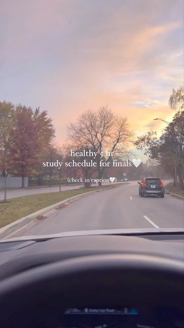 ˗ˏˋsophia´ˎ˗ on Instagram: "122022 — here’s a healthy 5 hour study schedule for those of you needing a template for finals <3 !! DISCLAIMER : this is NOT meant to be followed rigidly, nor is it the perfect schedule for everyone. use it as a reference and adjust accordingly🤍 !! 3:00 pm - come home from school and grab a snack 🫐 3:30 pm - begin light review (1 hour of studying followed by a 15 minute break) 📚 4:45 pm - review material more thoroughly and do practice questions (1 hour studying 5 Hour Study Schedule With School, 5 Hours Study Schedule, 15 Hour Study Schedule, 4 Hour Study Schedule, 5 Hour Study Schedule, Perfect Schedule, Study Schedule, Do Your Best, Come Home