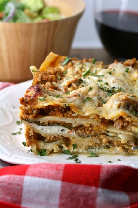 Sausage And Spinach Lasagna Recipe, Recipes With Sage Sausage, Sausage Spinach Lasagna, Spicy Lasagna Recipe, Eggplant Ravioli, Ground Beef And Spinach, Pesto Lasagna, Pizza Spaghetti, Stomach Rumbling