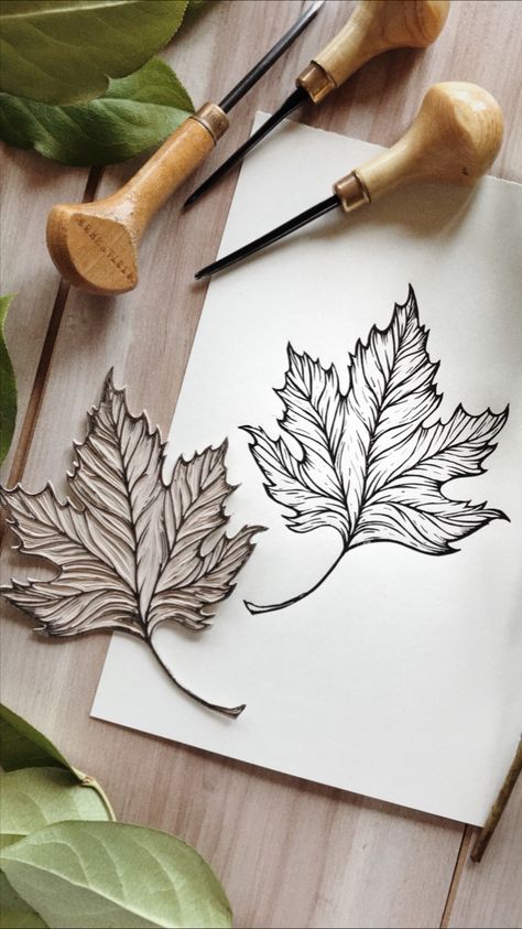 Autumn linocut on Behance Lino Printing Design, Print Carving Ideas, Lino Cut Print Ideas, Autumn Lino Print, Simple Linocut Ideas, Autumn Linocut, Xilografia Ideas Faciles, Lino Print Art, Lino Printing Ideas