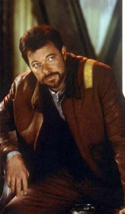 William T Riker - First Contact, 1996. Such a nice looking man. William Riker, William T Riker, Star Trek Riker, Star Trek William Riker, James T Kirk William Shatner, Picard Star Trek, Captain Kirk William Shatner, Jonathan Frakes, Star Trek First Contact