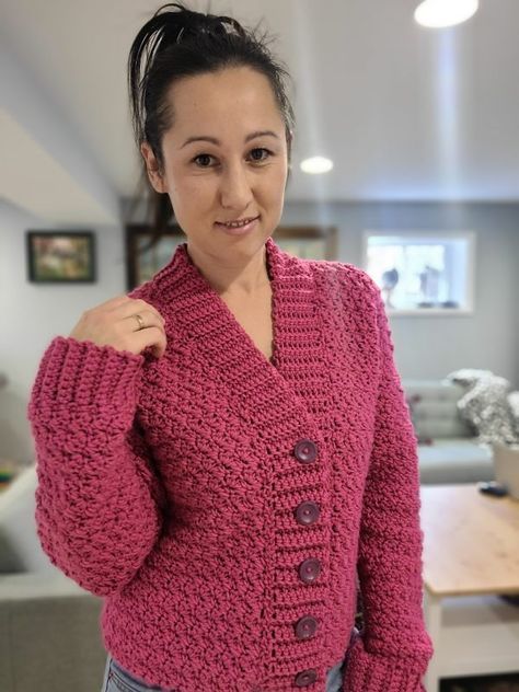 Photo of finished cardigan Crochet Cardigan Pattern Free Women Easy, Crochet Blazer, Crocheted Sweaters, Handmade Sweaters, Clothing Crochet, Crochet Cardigan Free, Crochet Cardigan Pattern Free, Crochet Cardigans, Gilet Crochet