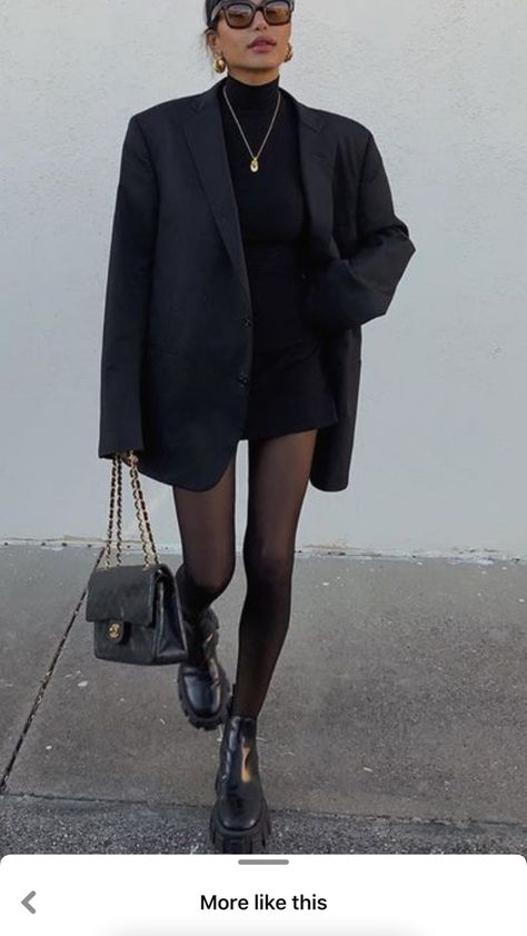 Bottega Outfit, Cute All Black Outfits, Cute Black Outfits, Alice Dellal, Office Jacket, All Black Outfits, Chique Outfit, Loafers Outfit, Autumn Trends