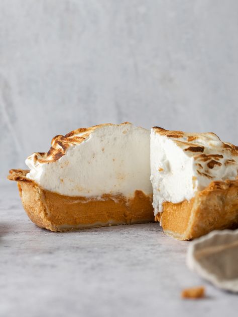 Pumpkin Meringue, Sweet Potato Dessert Recipes, Sweet Potato Dessert, Perfect Pumpkin Pie, Pumpkin Pie Ice Cream, Homemade Pie Crust, Fall Pies, Meringue Pie Recipes, Best Pumpkin Pie