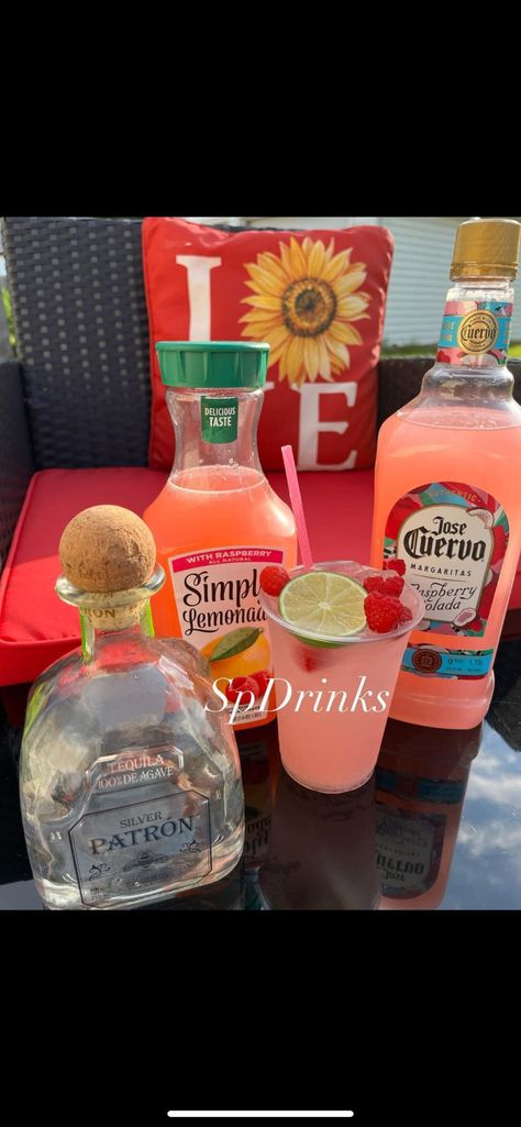 Mix Drinks Alcoholic Party, Cute Drink Ideas Alcohol, Yummy Mixed Drinks Alcohol Easy, Mixed Drinks Ideas, Cute Liquor Drinks, Truly Alcohol, Liquor Business Ideas, Mixed Drinks Alcoholic Recipes, Drinks To Sell