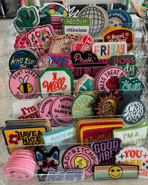 Hat Patches Diy, Four Ever Young Party Theme Boy, Trucker Hat Bar Display Ideas, Hat Patch Ideas, Merch Ideas Products, Aesthetic Patches, Hat Business, Patches Display, Expo Stand