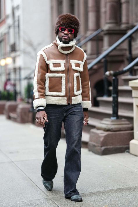 Best Black Street Style From New York Fashion Week 2025 Black Street Style, New York Fashion Week, New York Fashion, Fashion Beauty, Fashion Week, Street Style, New York, Black