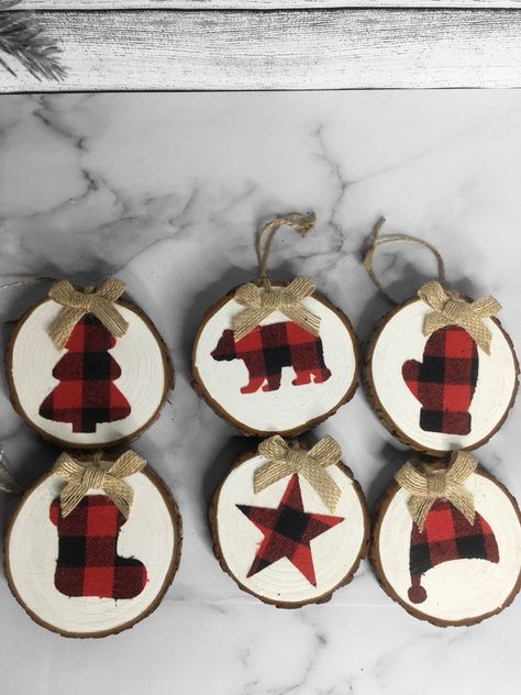 Plaid Home Decor, Buffalo Plaid Christmas Ornaments, Plaid Christmas Ornaments, Buffalo Plaid Ornaments, Christmas Buffalo Plaid, Farmhouse Christmas Ornaments, Buffalo Plaid Christmas Tree, Tartan Christmas, Cottage Christmas