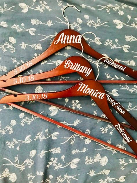 image 0 Bridesmaid Clothes, Funny Wedding Gifts, Bridesmaid Hangers, Proposal Boxes, Bridesmaid Boxes, Wedding Projects, Bridesmaid Card, Bridesmaid Gift Boxes, Bridemaids Gifts