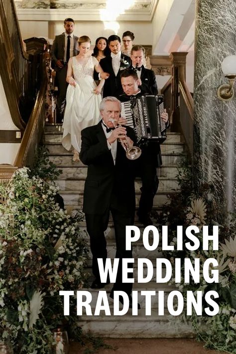 Polish Wedding Apron, Traditional Polish Wedding, Icelandic Wedding Traditions, Slavic Wedding Traditions, German Wedding Dress Traditional, Polish Wedding Cake, Polish Wedding Aesthetic, Norwegian Wedding Traditions, Polish Culture Aesthetic