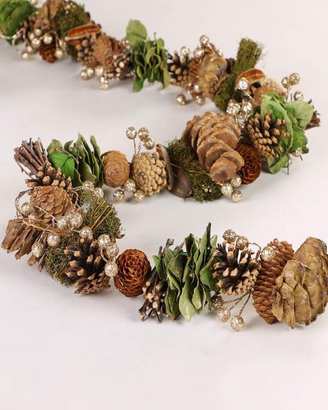 Natural Christmas Garland, Rustic Garland, Festive Garland, Woodland Christmas Decor, Autumn Garland, Pinecone Garland, Woodland Walk, Aussie Christmas, Wooden Roses