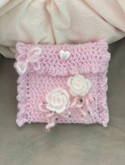 Crochet Croquette, Crochet Top Aesthetic, Coquette Crochet, Hats Crochet, Bows Pink, Crocheting Patterns, Crochet Fairy, Crocheting Ideas, Gift Crochet