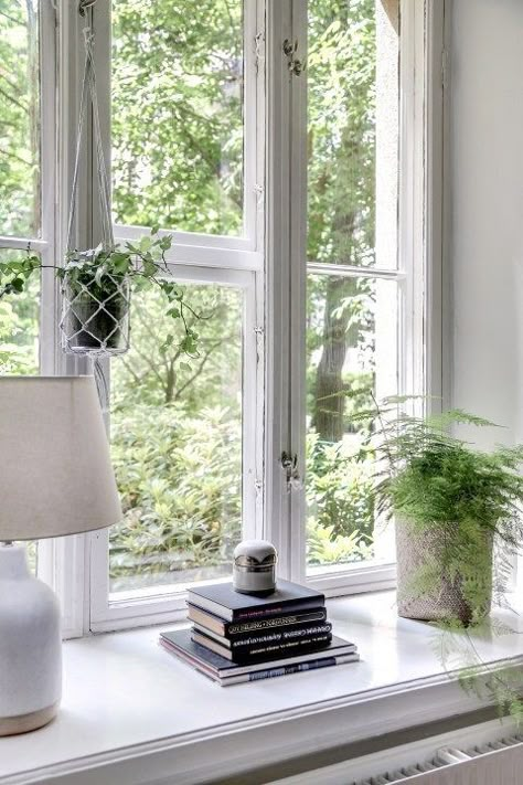 Deep Window Sill Ideas, Windowsill Decor Bedroom, Window Sill Ideas Decoration, Window Ledge Ideas, Window Sill Ideas, Window Ledge Decor, Deep Window Sill, Windowsill Ideas, Ledge Decor