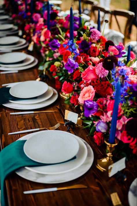 Bright colored table setting Jewel toned Photo by Charleton Churchill Jewel Tone Outdoor Wedding, Jewel Tone Bridal Shower Decor, Gemstone Wedding Theme, Jewel Tone Wedding Theme, Jewel Tone Wedding Colors, Gemstone Party, Teal Wedding Colors, Magenta Wedding, Jewel Tone Wedding