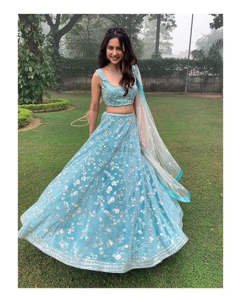 Wedding Guest Lehenga, Guest Lehenga, Lehenga Look, Indian Bridesmaid Dresses, Pengantin India, Simple Lehenga, Indian Outfits Lehenga, Lehnga Dress, Blue Lehenga