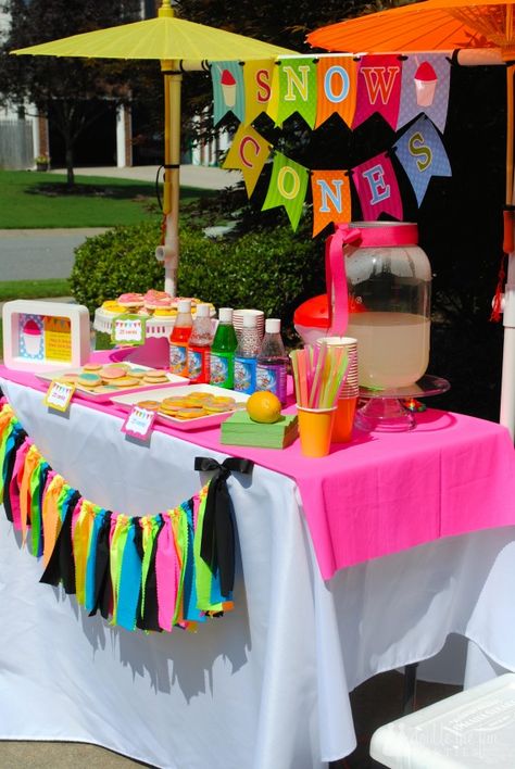 Slushie Stand Ideas, Funfair Stall Decoration Ideas, Snow Cone Station, Summer Stand Ideas, Diy Snow Cone Stand, Food Stall Decoration Ideas For School, Stalls Decoration Ideas, Stall Decor Ideas, Snow Cone Stand Ideas