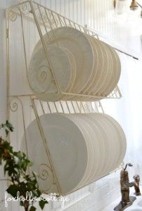 Cottage Kitchen Decor, Dish Storage, French Country Kitchens, Plate Rack, Vintage Style Decorating, Cottage Kitchens, French Country Kitchen, Plate Racks, French Cottage