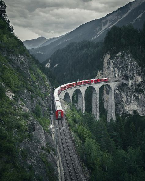 This Breathtaking Arch bridge in Filisur, Switzerland. Filisur Switzerland, Landwasser Viaduct, Switzerland Destinations, Switzerland Tour, Arch Bridge, Countries To Visit, Train Pictures, Switzerland Travel, Foto Art