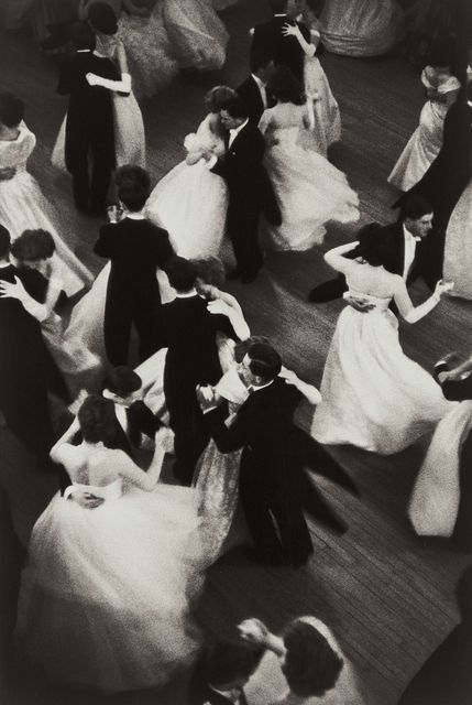 Ballroom Dance Photography, Dancing Pictures, 50s Aesthetic, White Photo Wall, Ball Aesthetic, Dance Aesthetic, Black And White Photo Wall, Robert Doisneau, Black And White Picture Wall