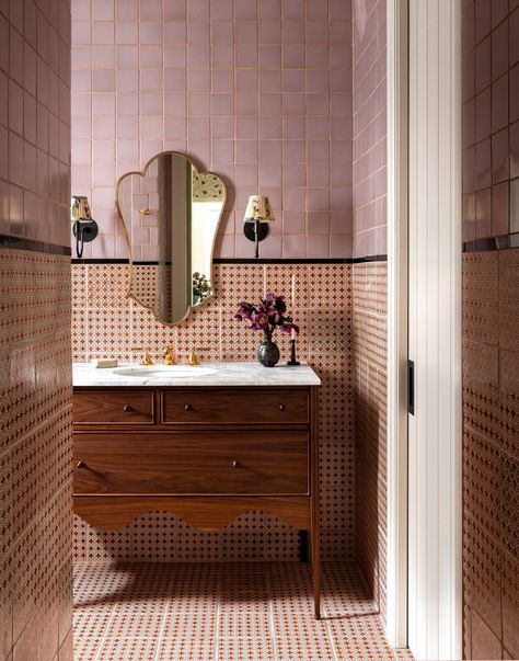 Heidi Caillier, Bad Inspiration, Pink Tiles, Bathroom Trends, Pink Bathroom, Style Deco, Bathroom Inspo, Bathroom Renos, Beautiful Bathrooms