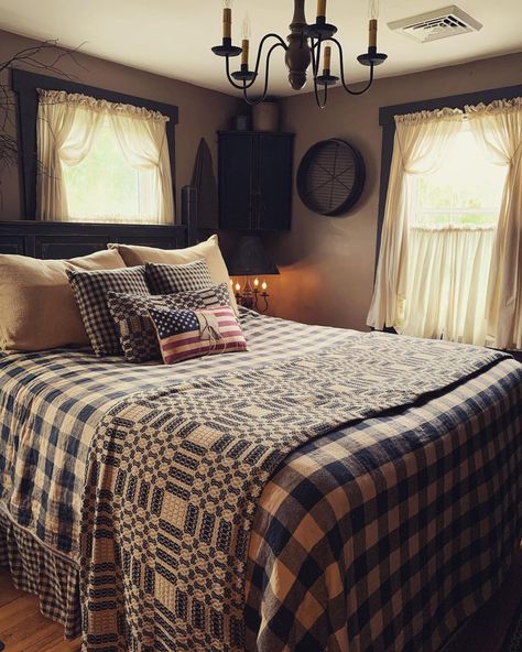 Primitive Bedroom Decor Ideas, Bed Bath And Beyond Bedding, Day Bed Bedroom Ideas, Primitive Bedroom Decor, Primitive Bedroom Ideas, Primitive Country Bedrooms, Prim Bedrooms, Primitive Bedding, Country Bed