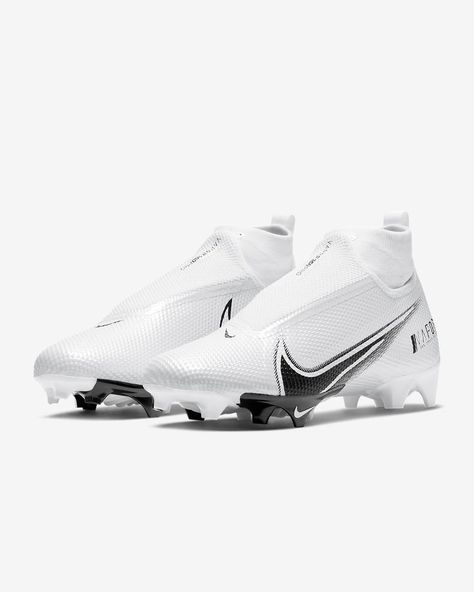 Football Boots Nike, Cool Football Boots, Best Soccer Cleats, Best Soccer Shoes, Girls Soccer Cleats, Nike Soccer Shoes, Nike Football Boots, Mens Football Cleats, Football Accessories